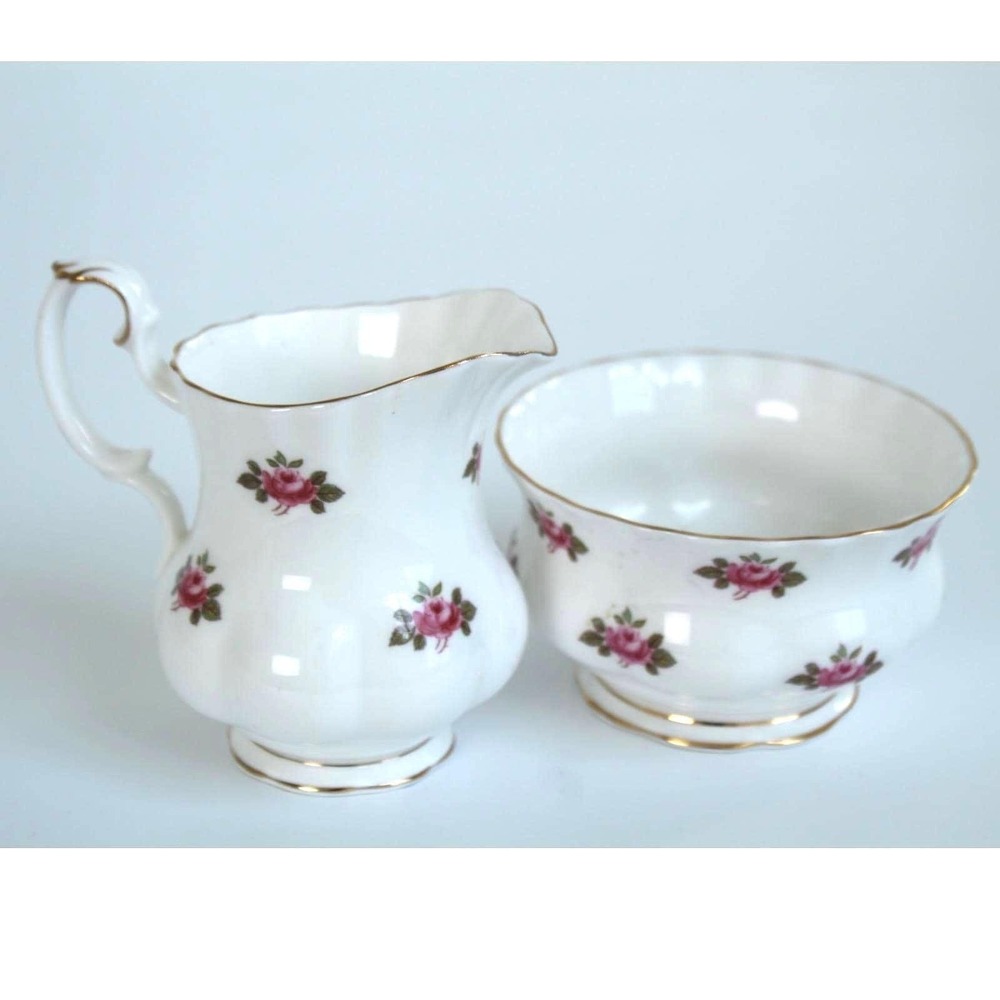 Royal Albert Moss‎ Rose Creamer and Sugar Bowl Set Bone China England Gold Trim